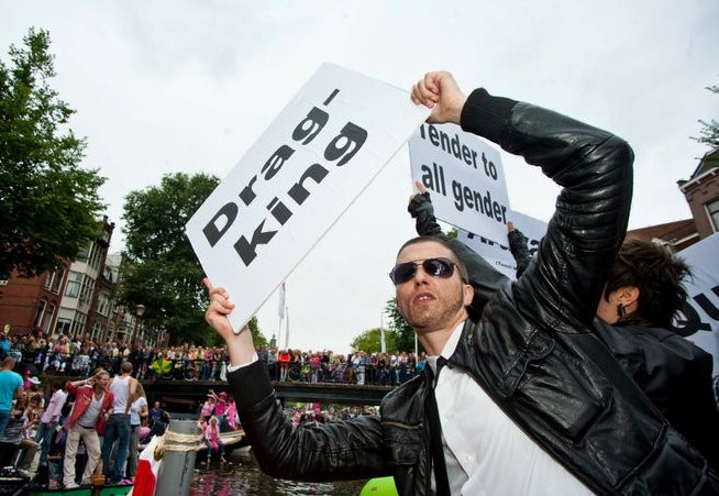 Niet tussen je benen_0001