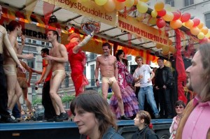 Pride_2006_Boysboudoir.jpg