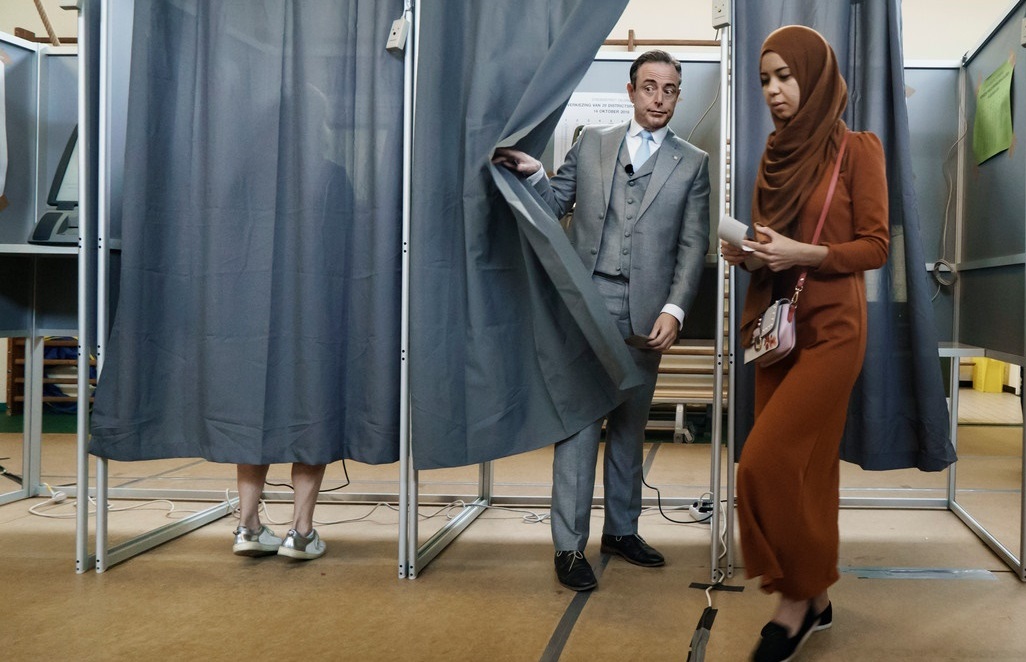 Bart De Wever_Gemeenteraadsverkiezingen 2018_hoofddoek_1